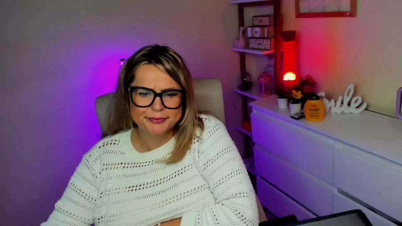 DianaTease on Streamray 