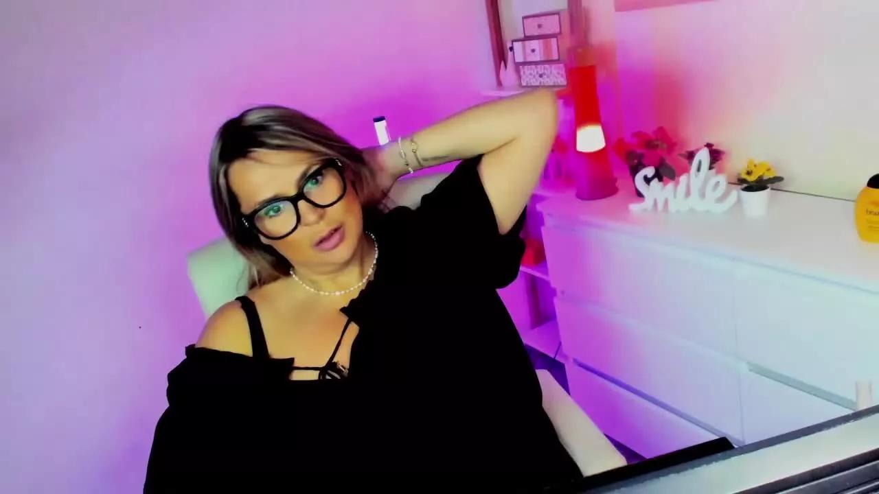 DianaTease on Streamray 