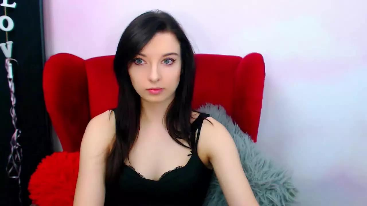 DominaLuna on Streamray 