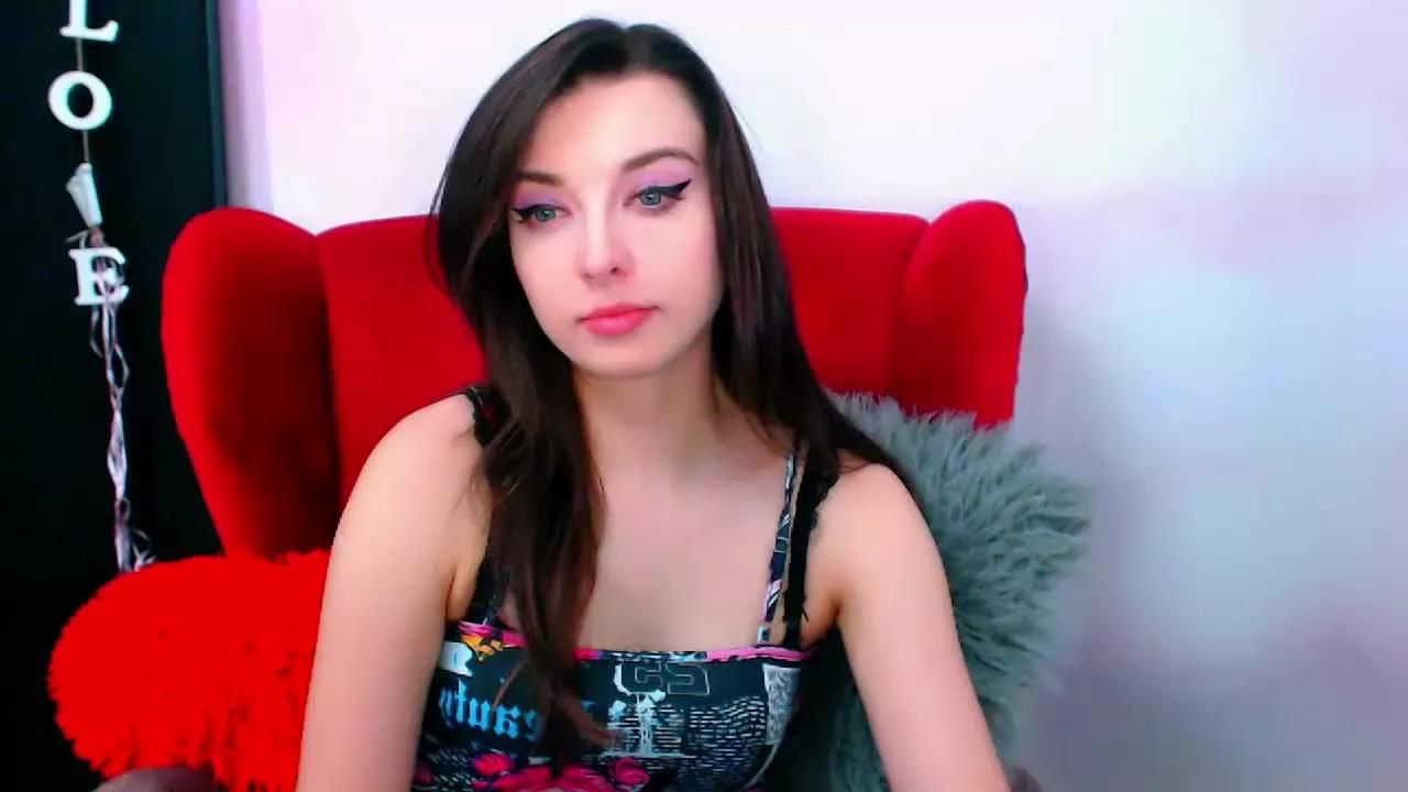 DominaLuna on Streamray 