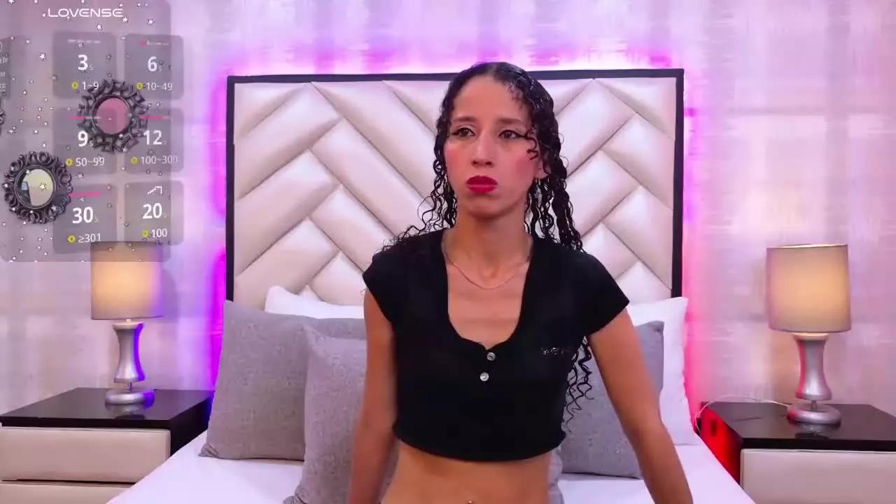 EimySanchez on Streamray 