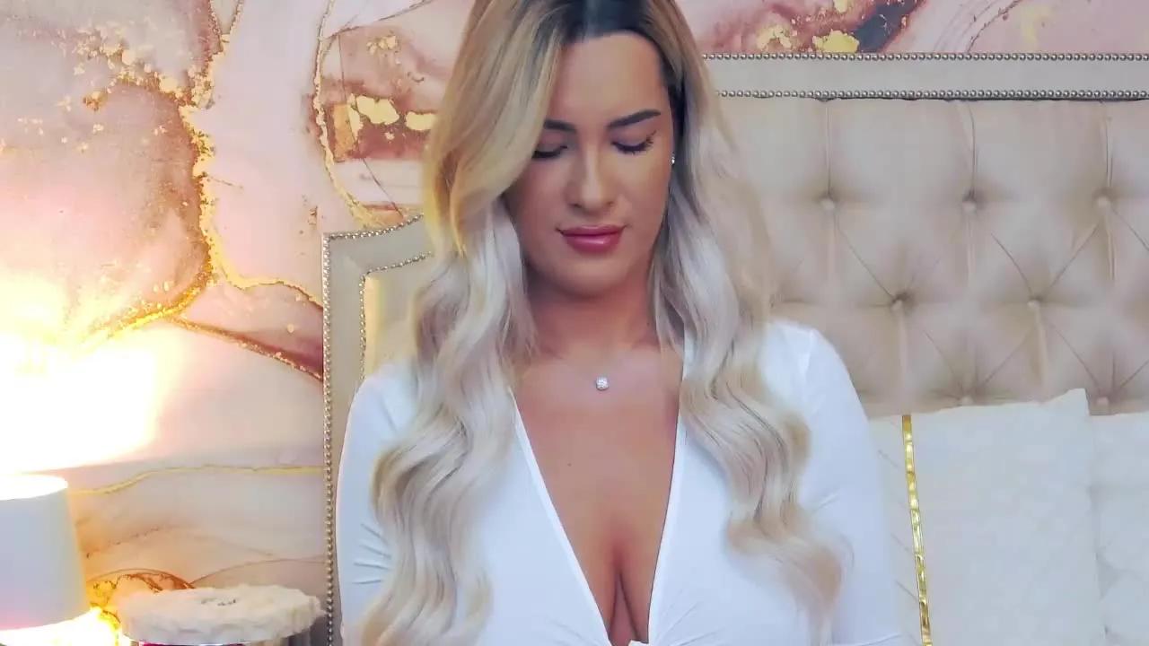 Offline ElaAudrey on Streamray