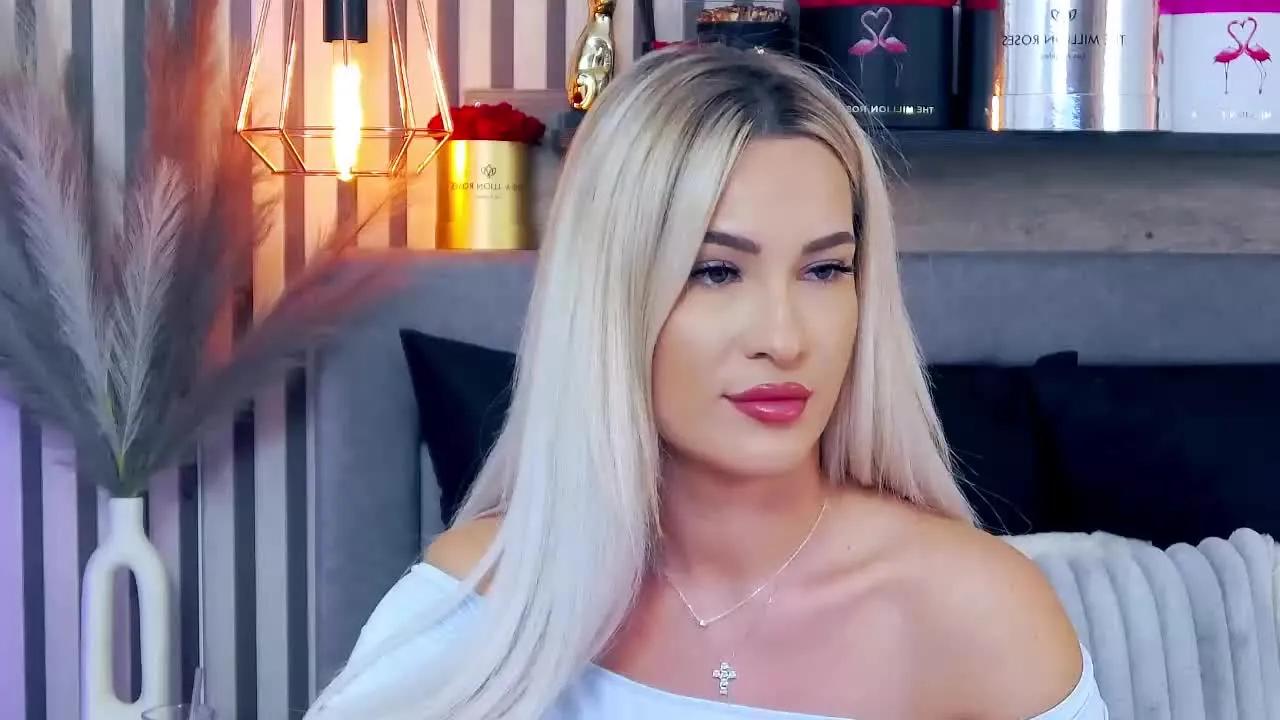 Hot ElaAudrey wants you to fuck her body now ElaAudrey from Streamray