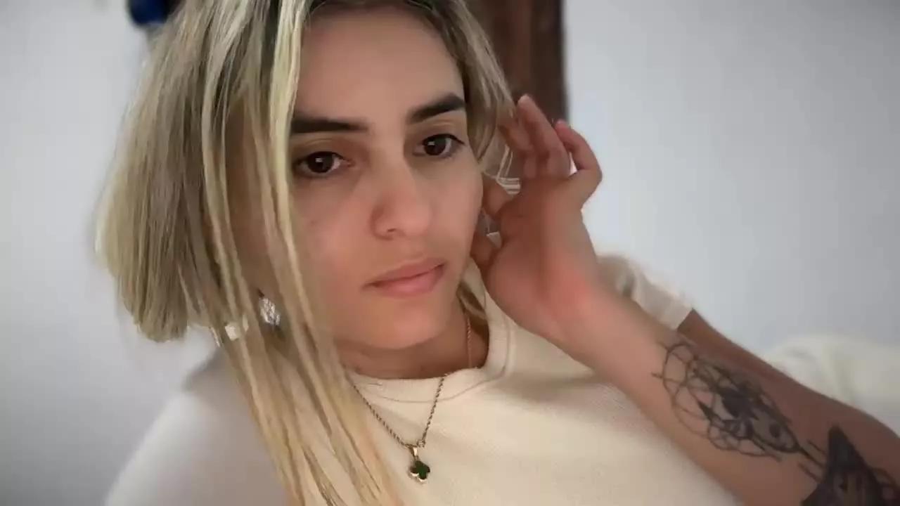 ElenaStone on Streamray 