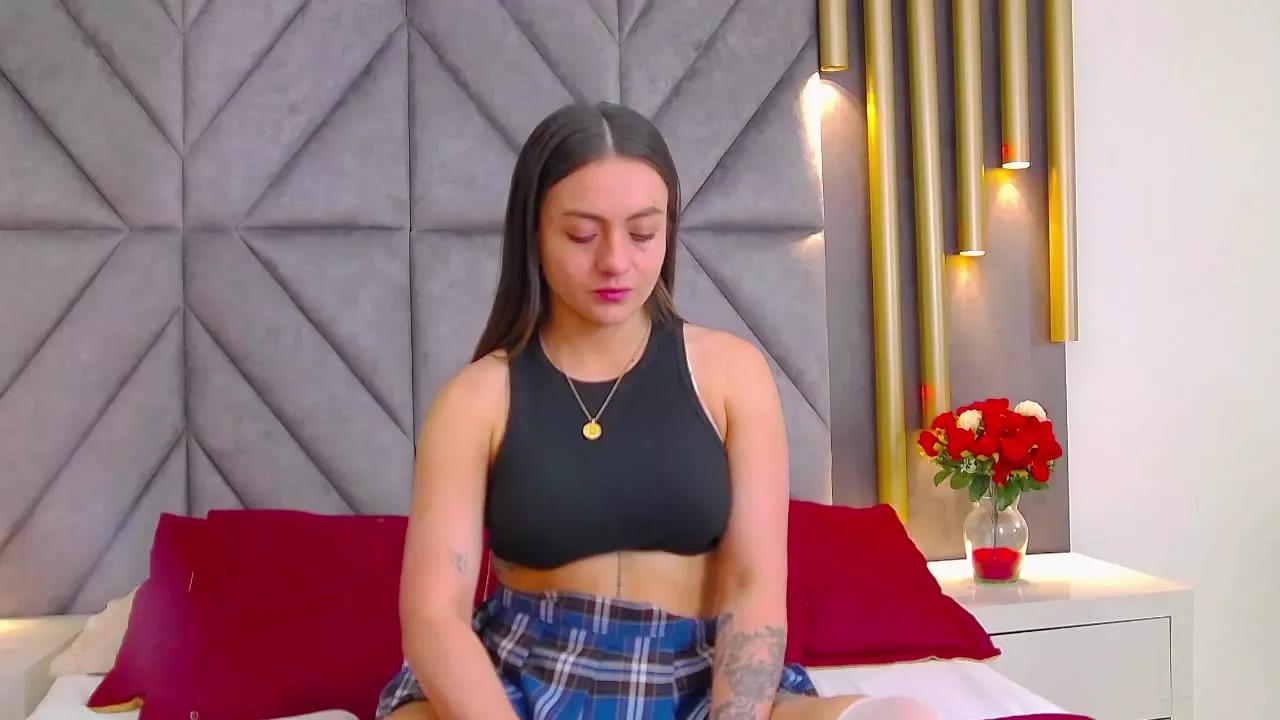 EmiliaJones on Streamray 