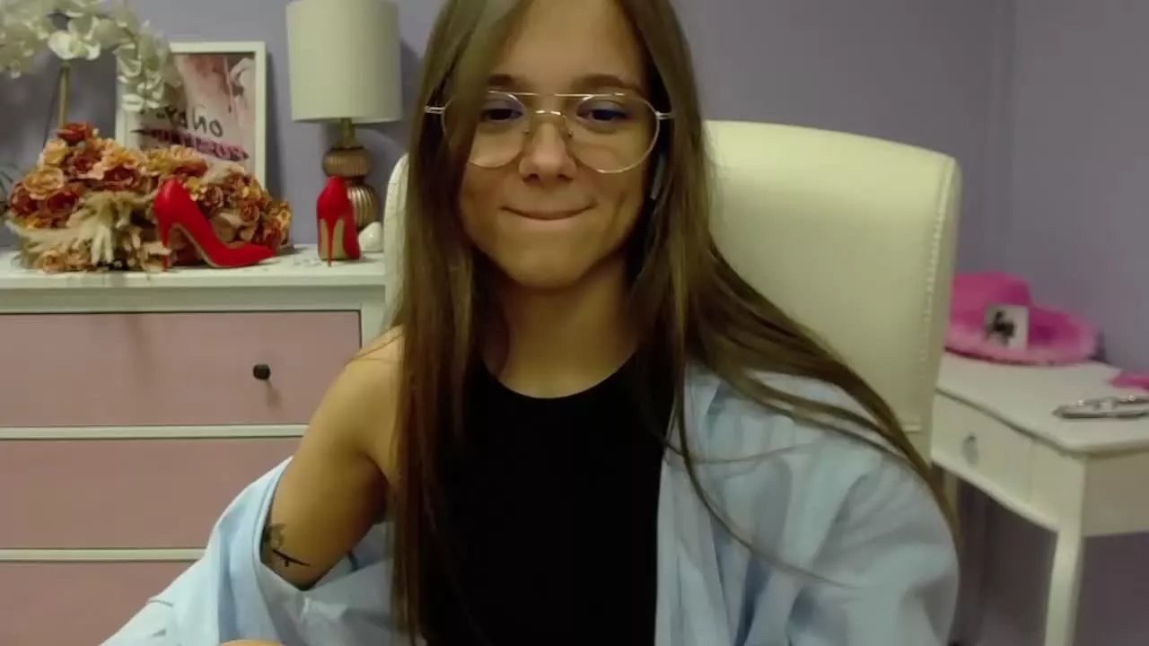 Offline emily_dream on Streamray