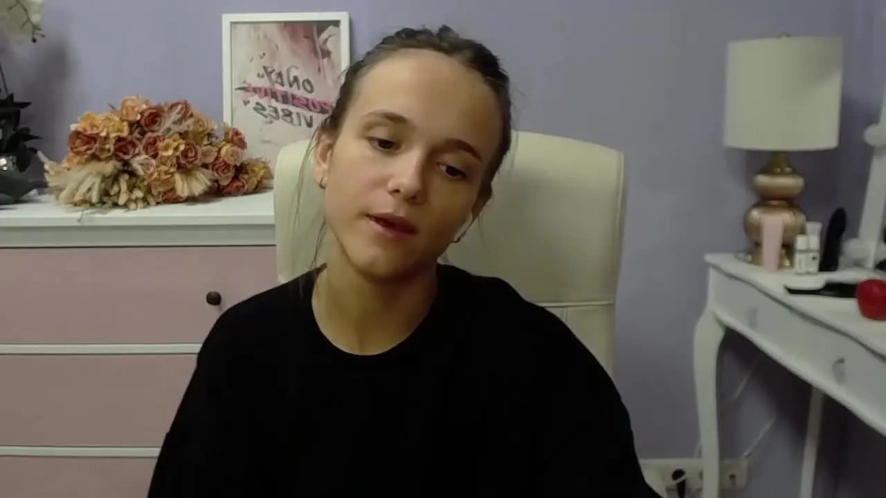 Offline emily_dream on Streamray