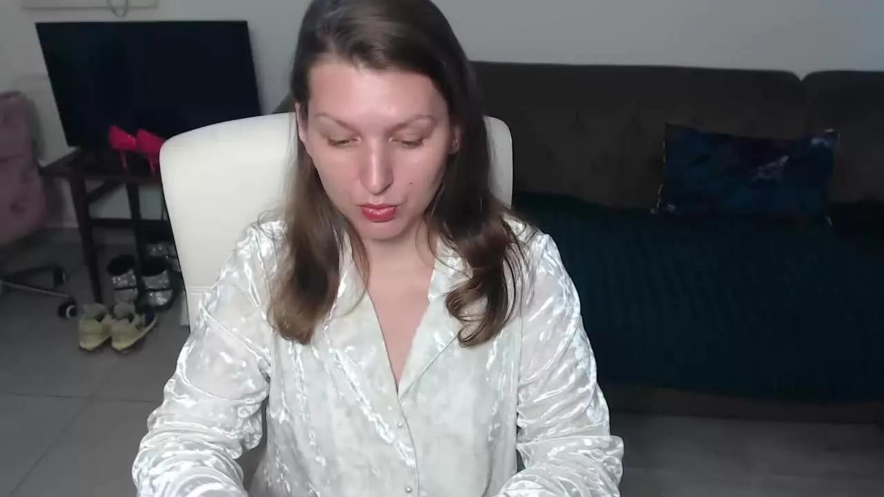 GlamyWife on Streamray 