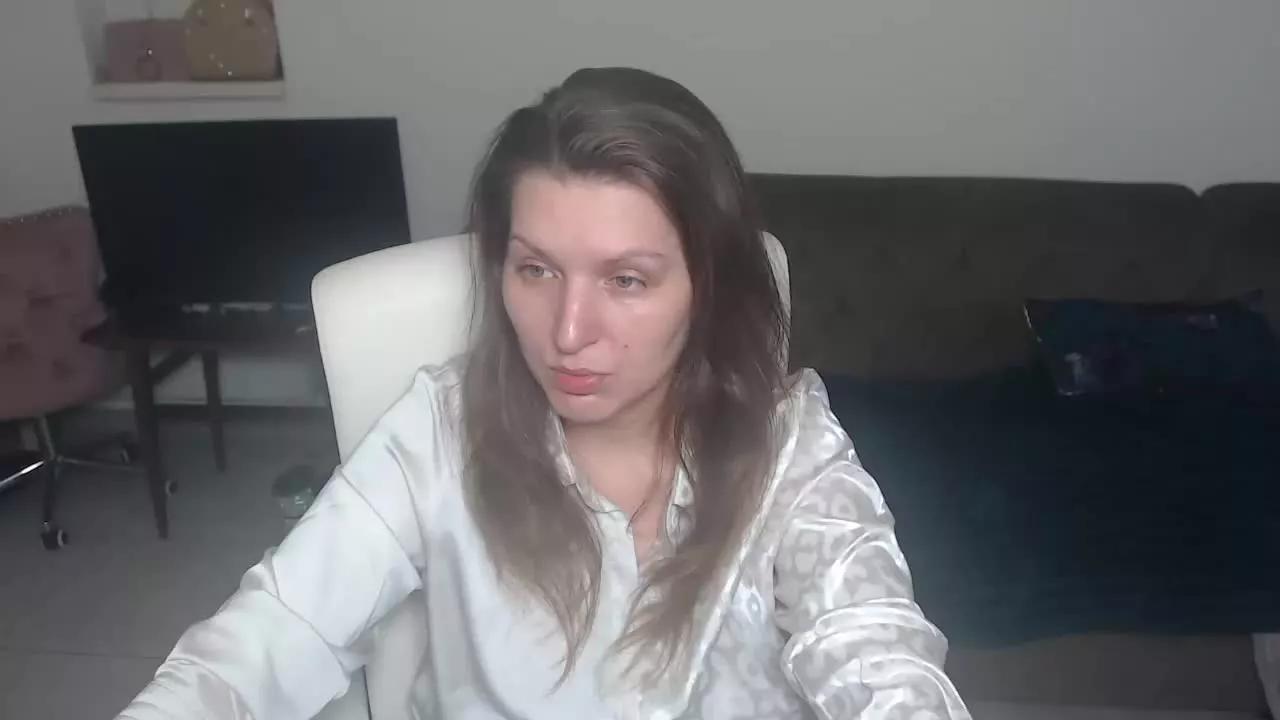 GlamyWife on Streamray 
