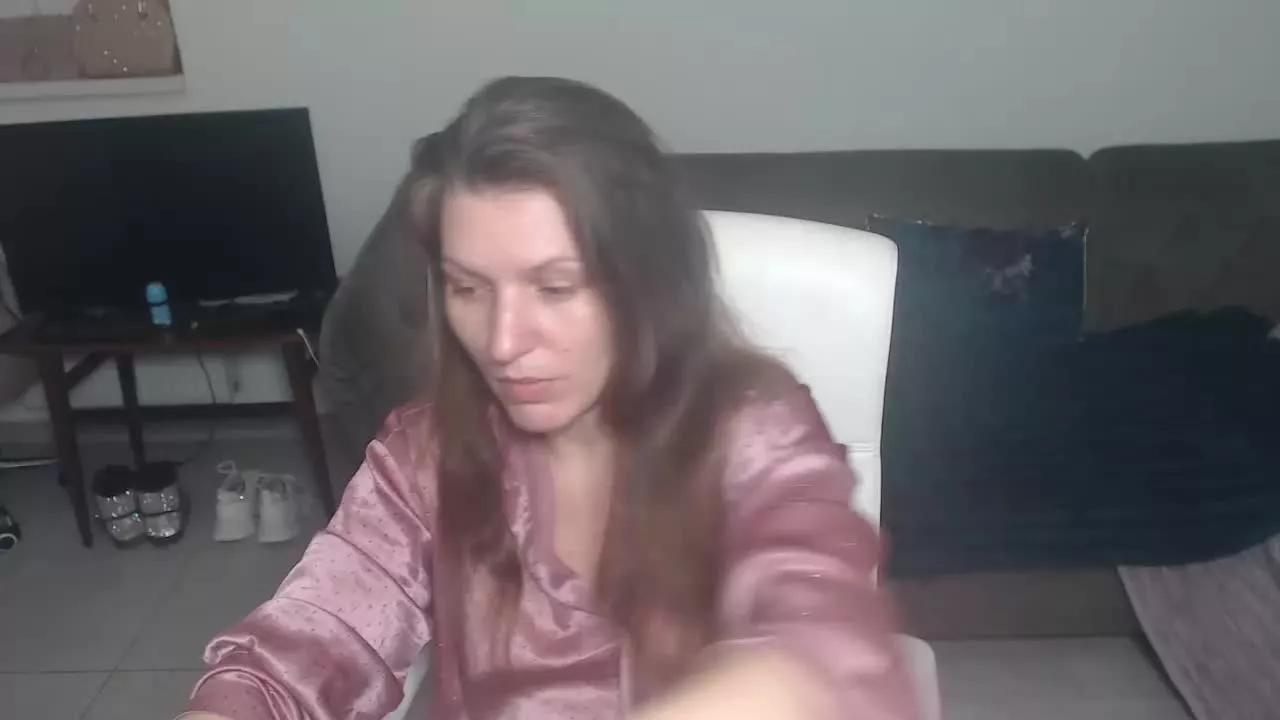 GlamyWife on Streamray 