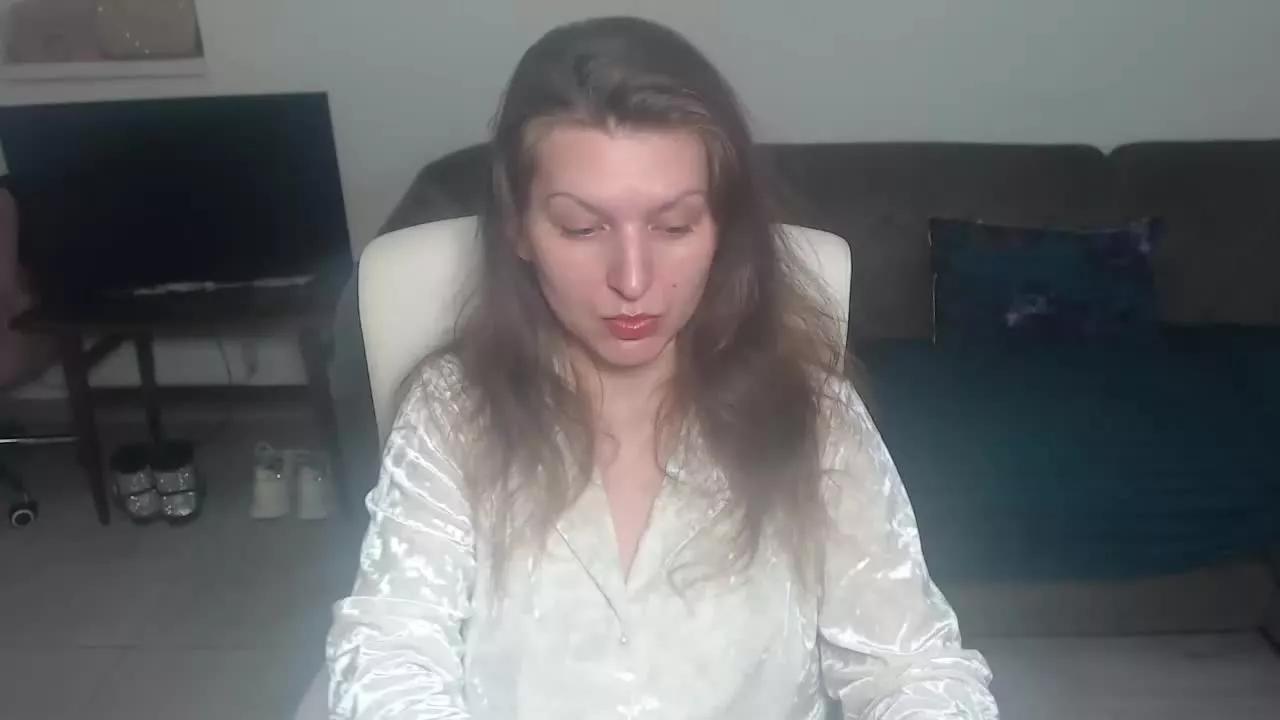 GlamyWife on Streamray 