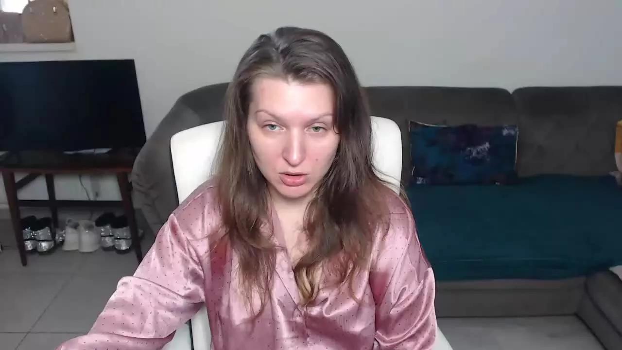 GlamyWife on Streamray 