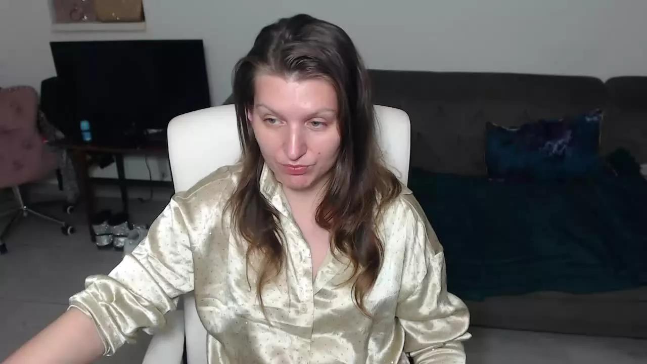 GlamyWife on Streamray 
