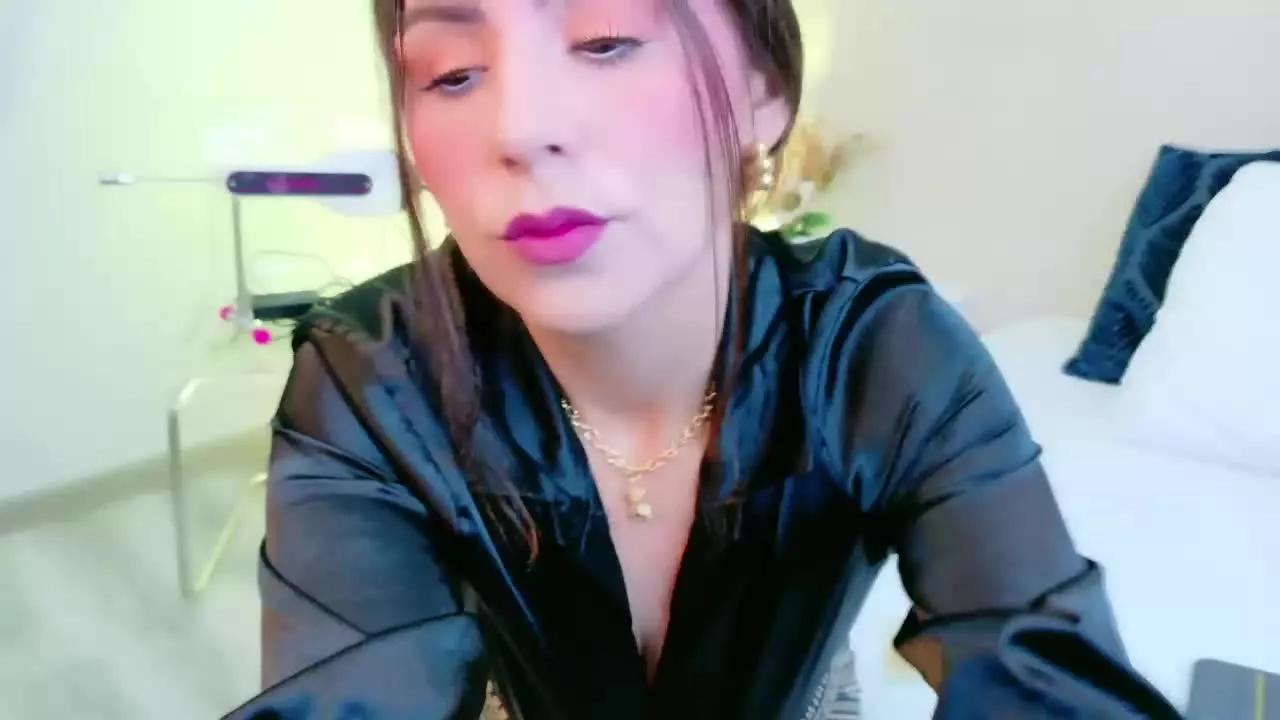 HeraaPiett1 on Streamray 