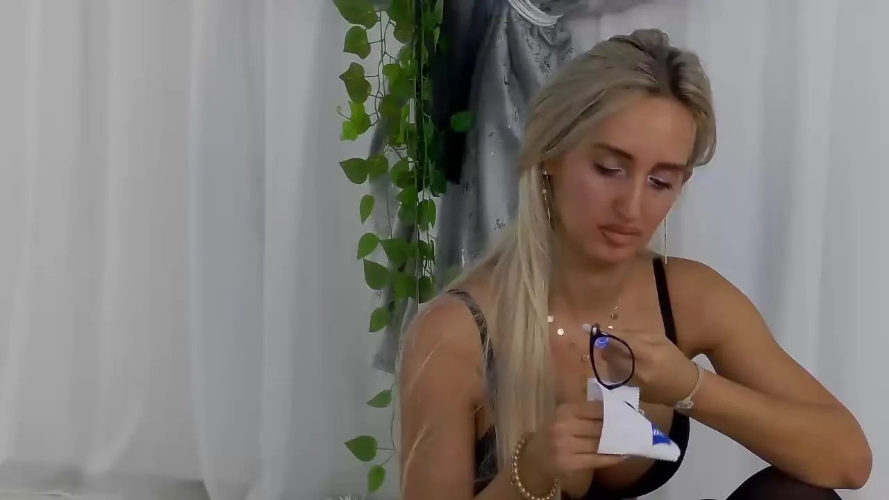 Freechat IsabelleEthan on Streamray