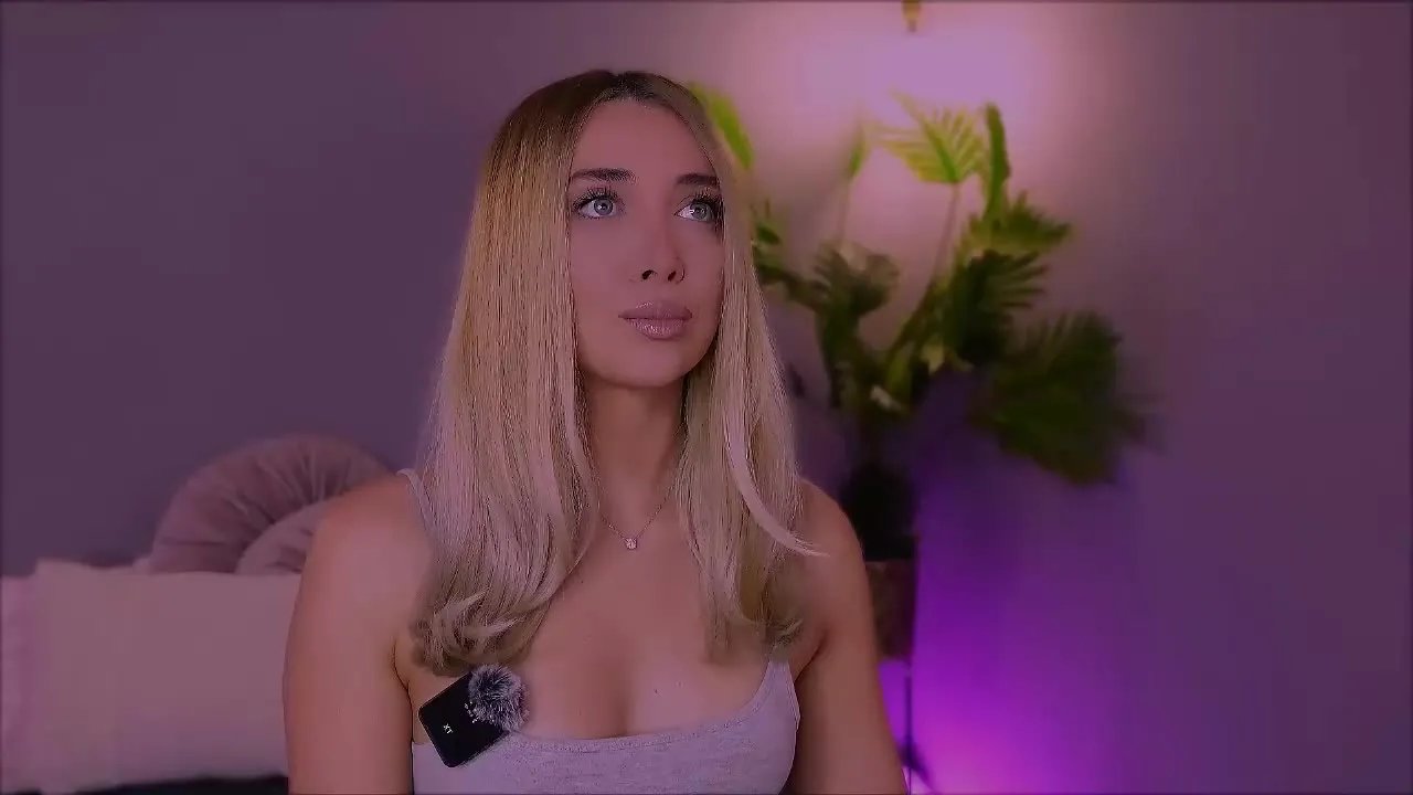 Offline Jessielle on Streamray