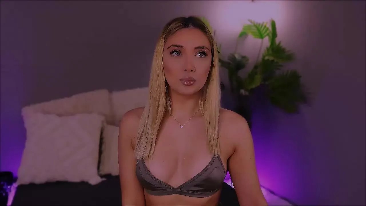 Offline Jessielle on Streamray