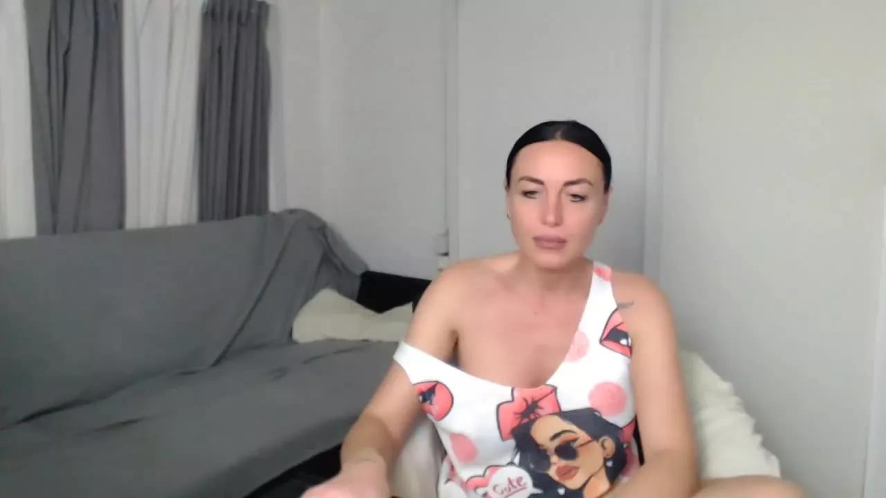 JolieCarla on Streamray 