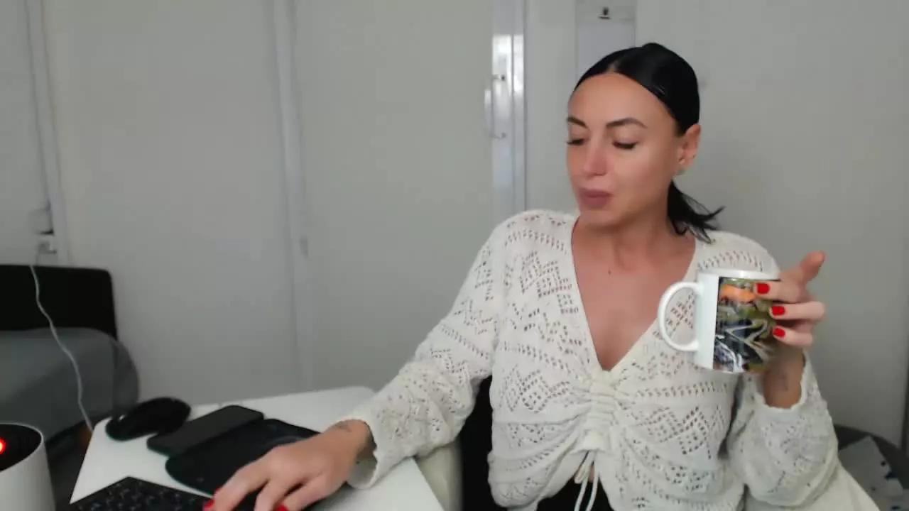 JolieCarla on Streamray 