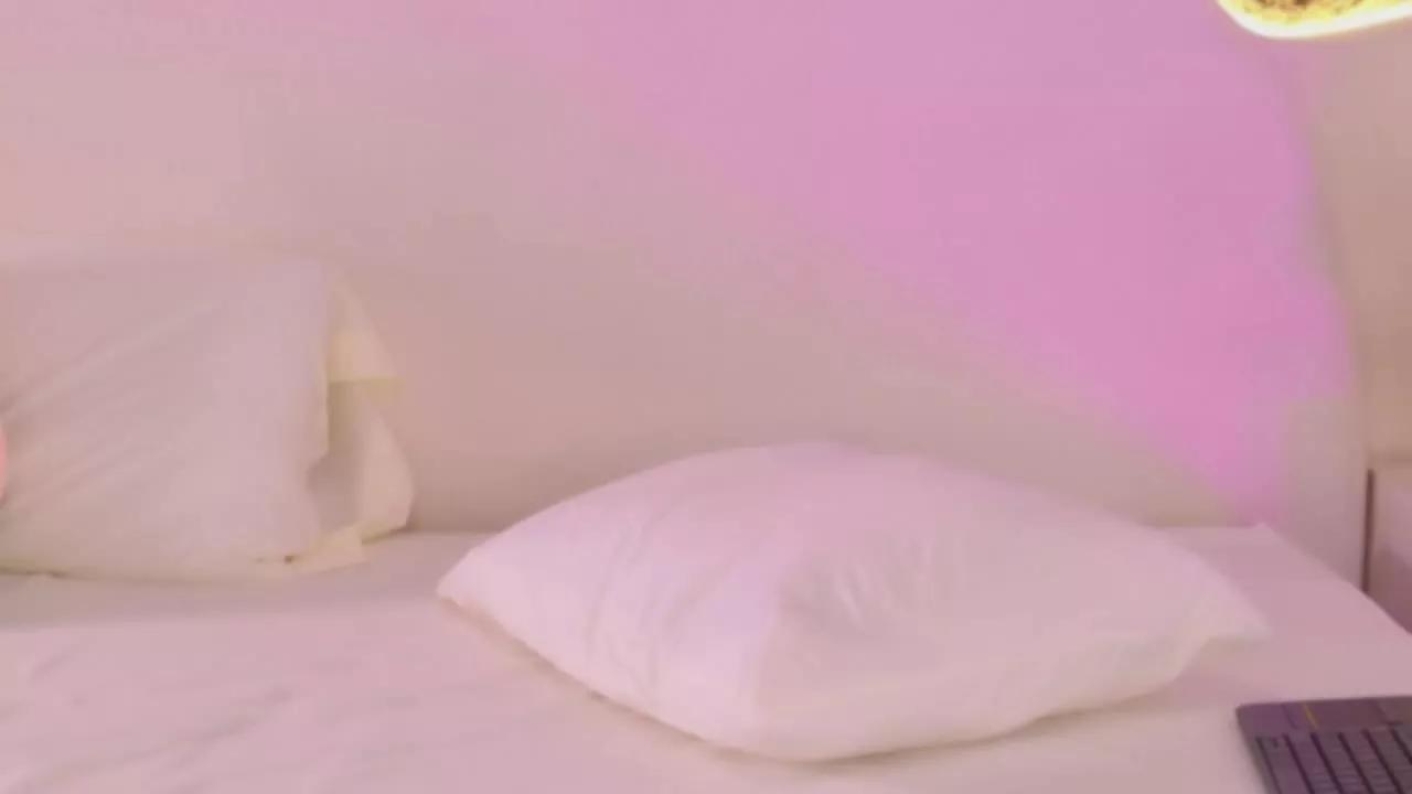 JosephineBelle on Streamray 