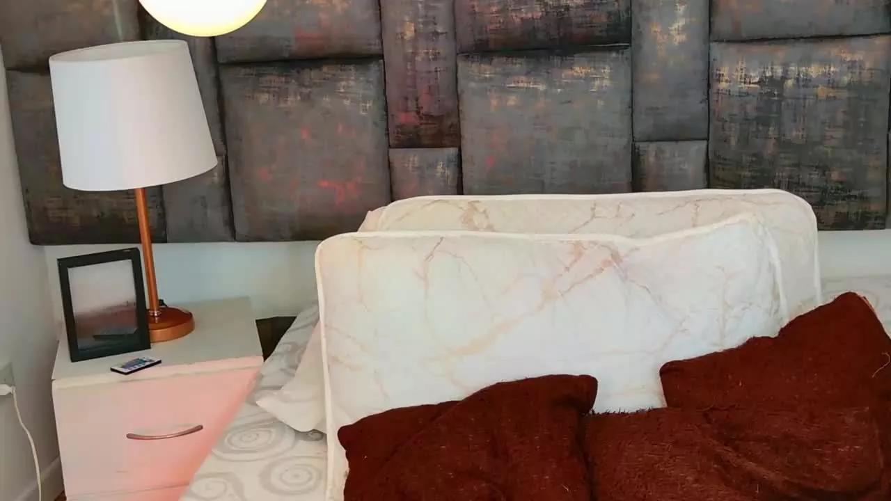 JulietRiver on Streamray 