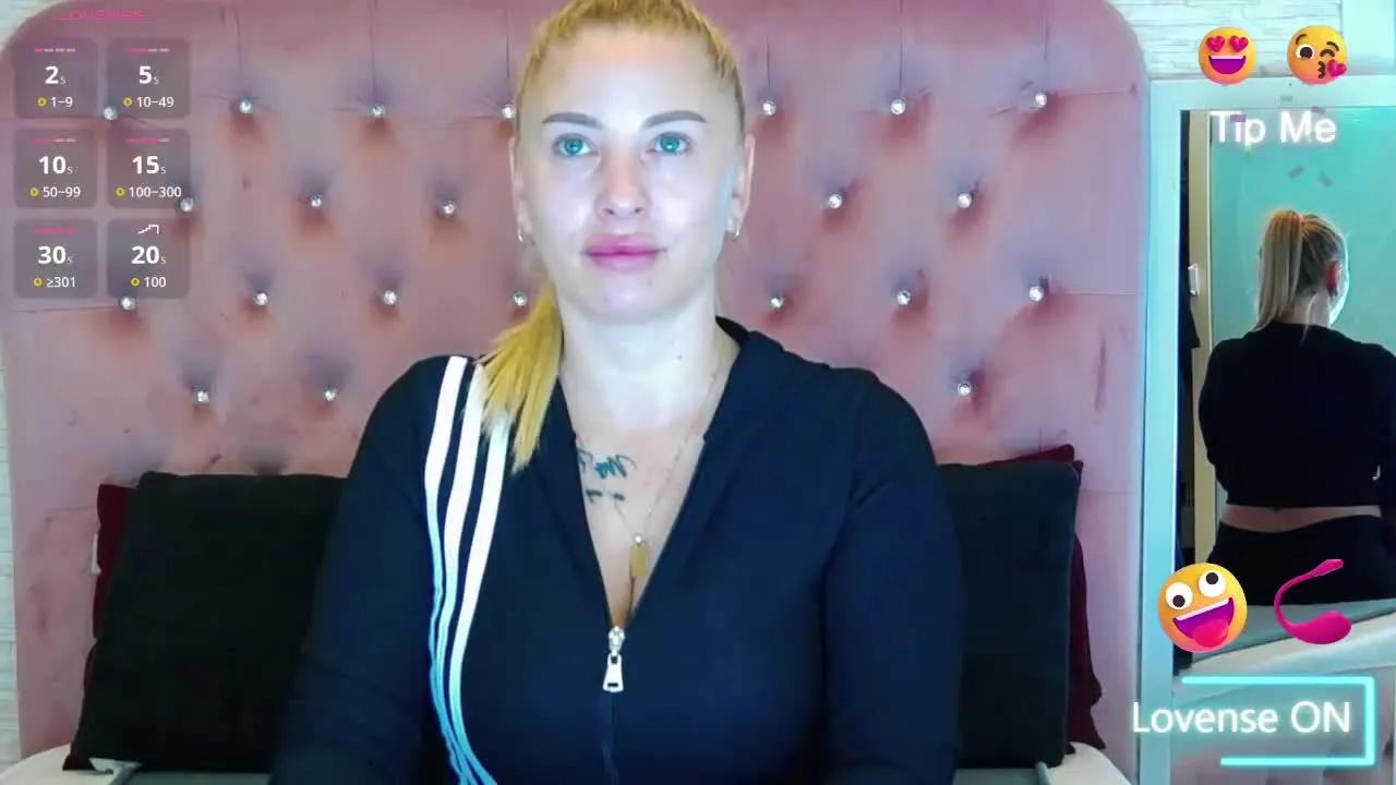 KikiSweettt from Streamray