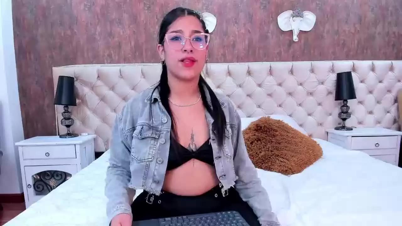 KloeGitana on Streamray 