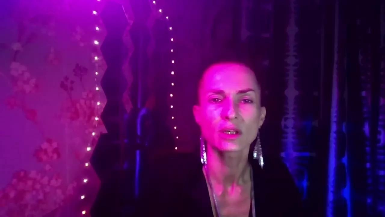 KristinAmazing on Streamray 