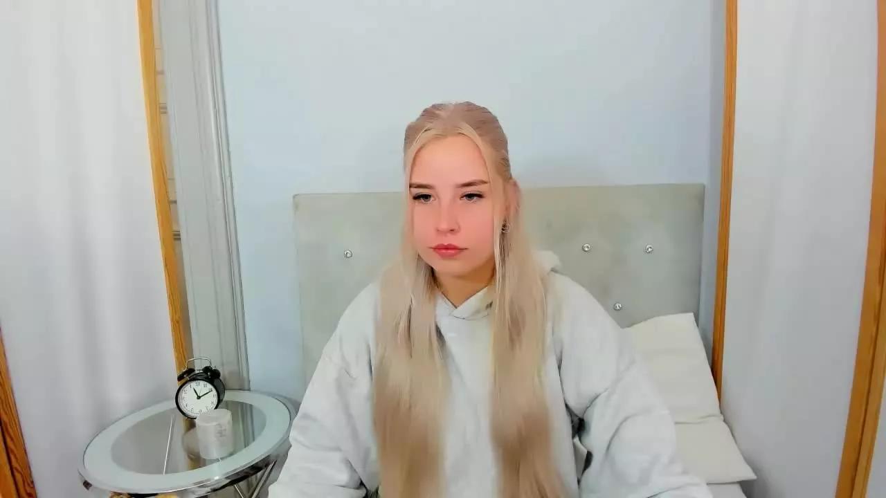 KristyMiss on Streamray 