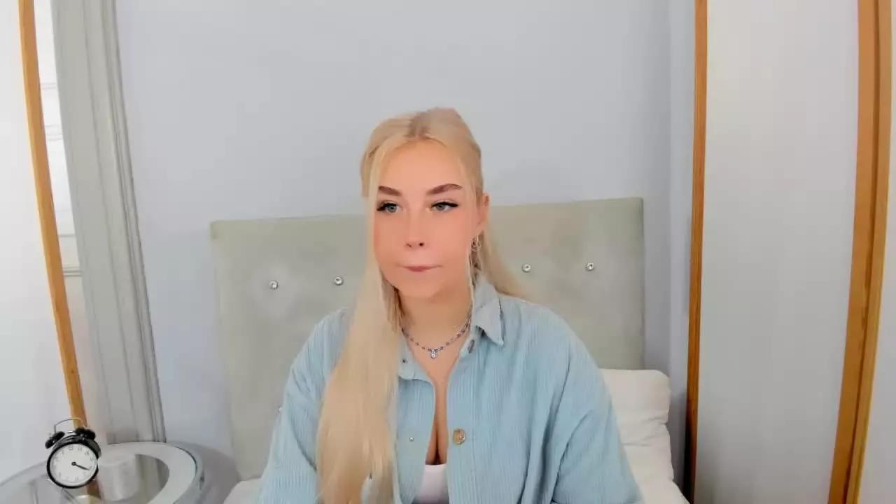 KristyMiss on Streamray 