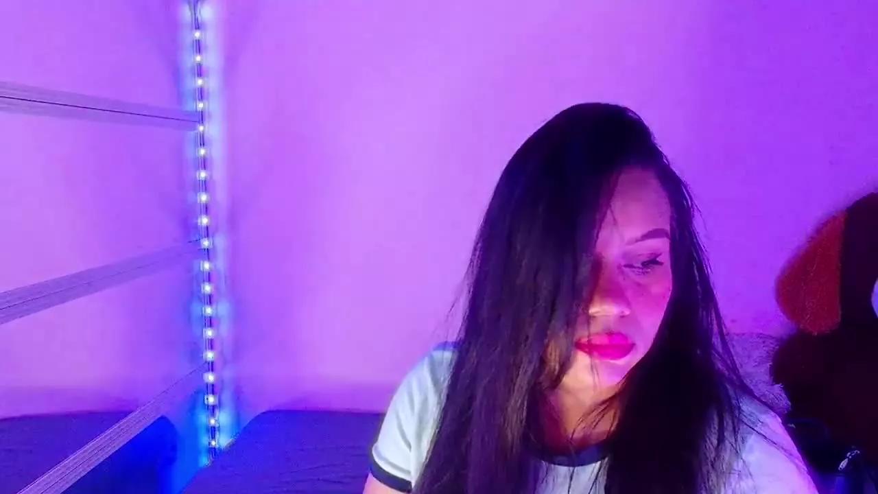 LanaDeLove on Streamray 