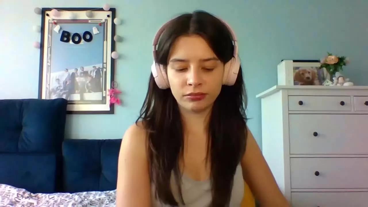 LariceTasty on Streamray 