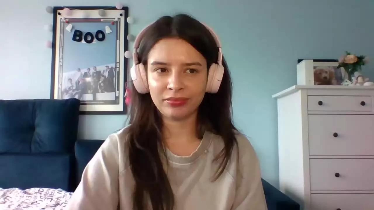 LariceTasty on Streamray 