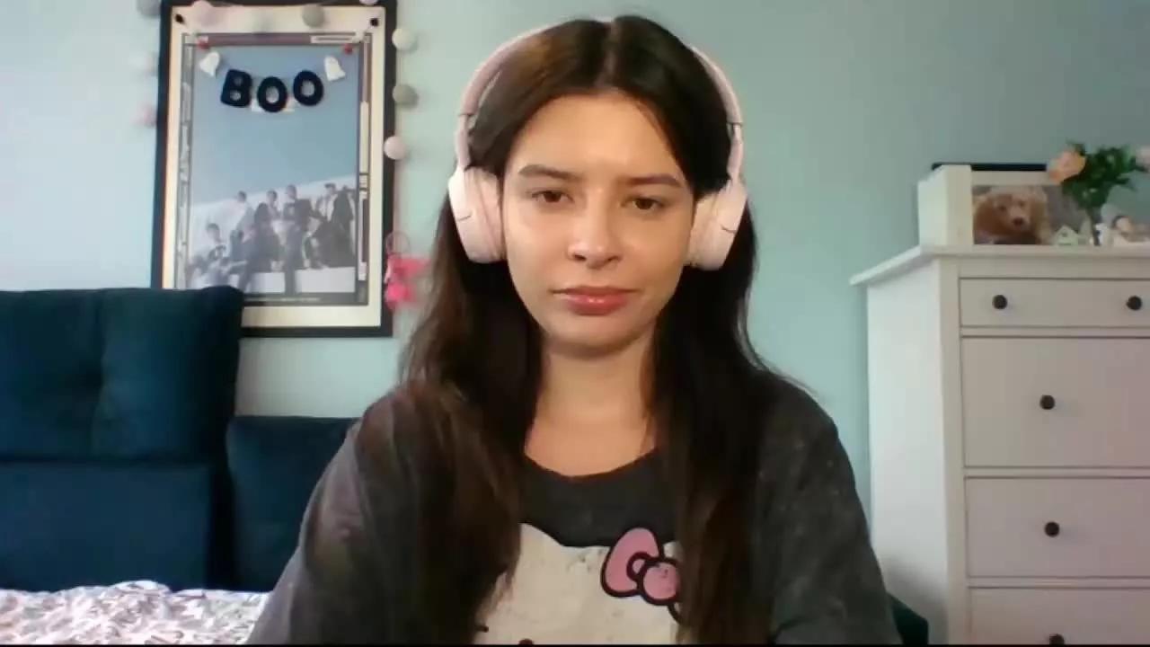 LariceTasty on Streamray 