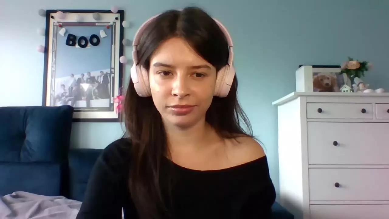 LariceTasty on Streamray 