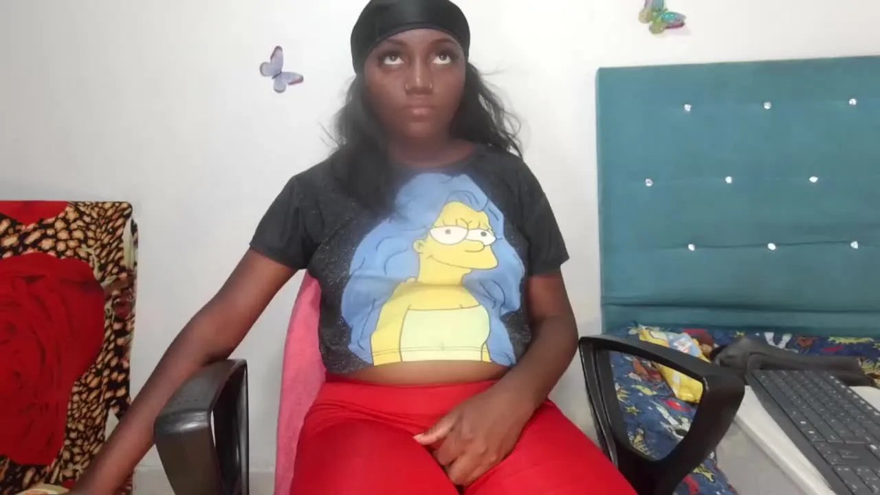 Offline LoaisisAdams on Streamray