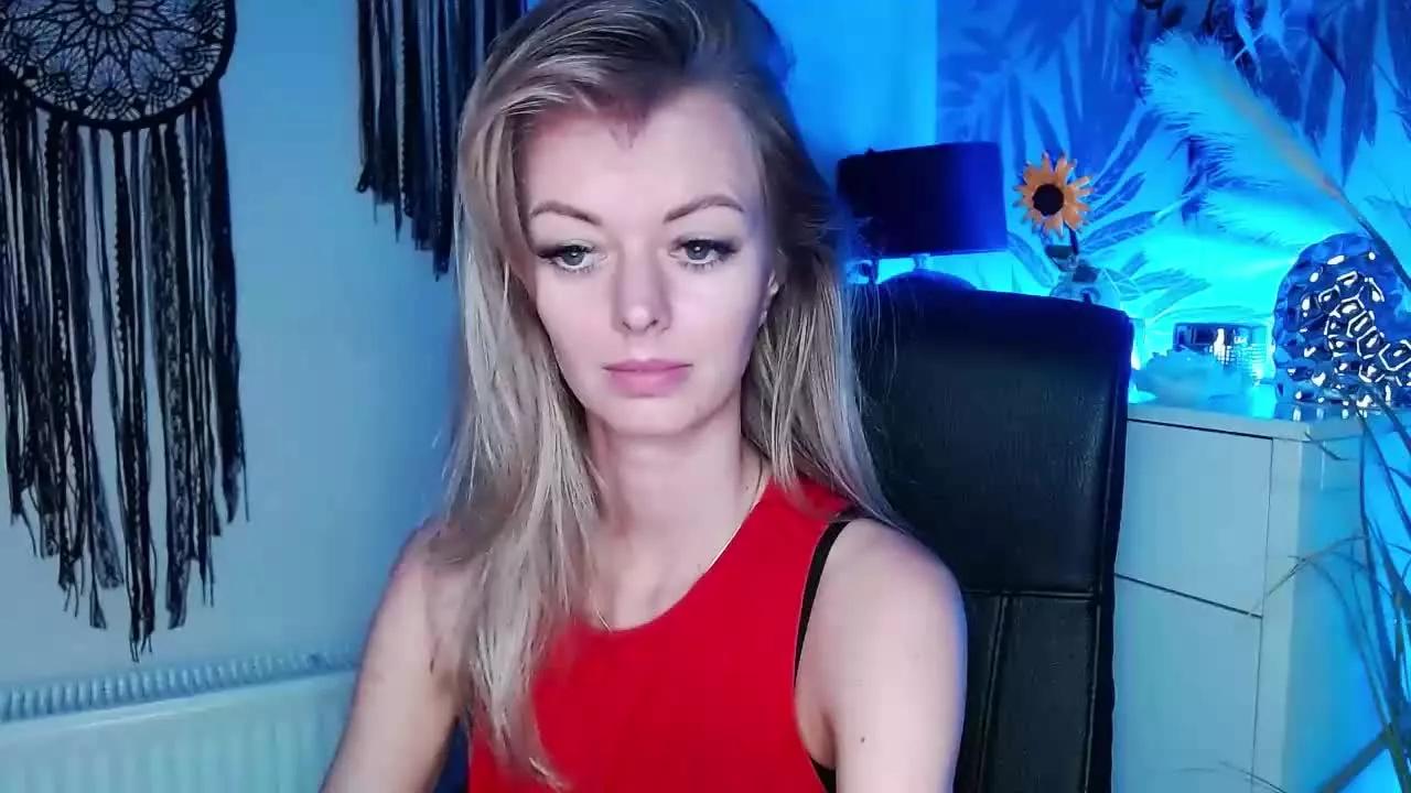 lovelyVALERIE on Streamray 