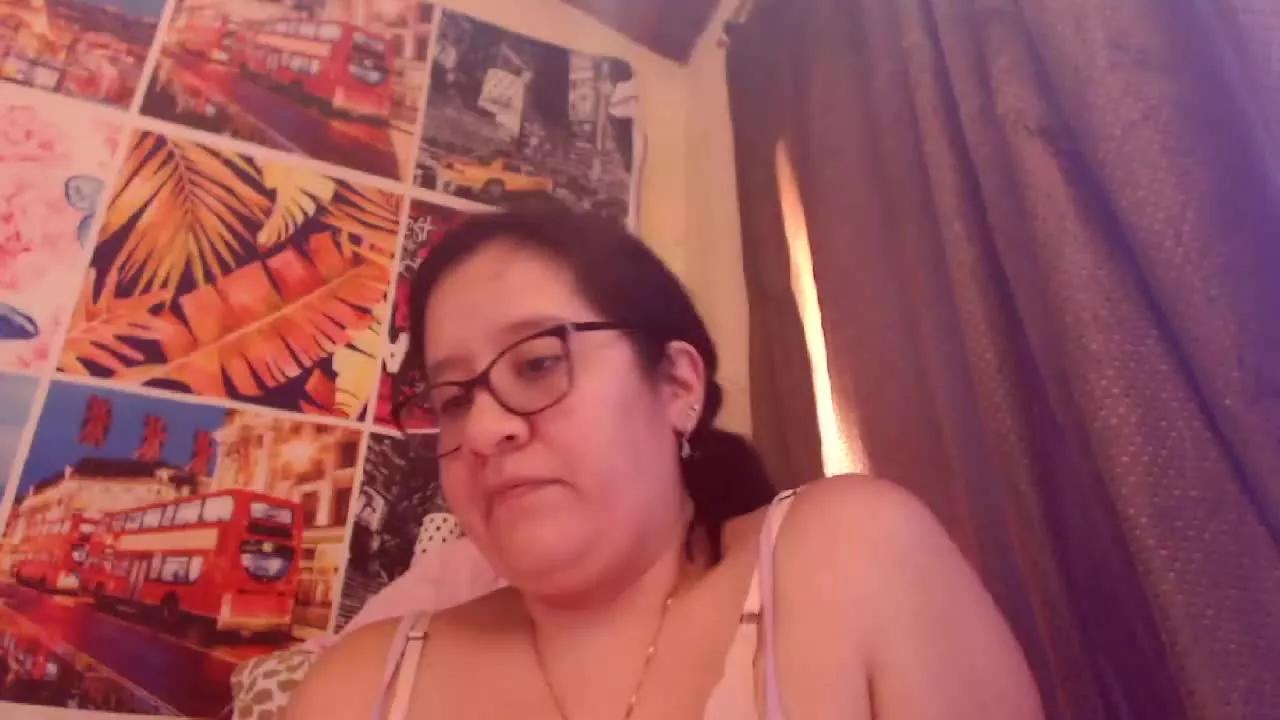 luciana45 on Streamray 
