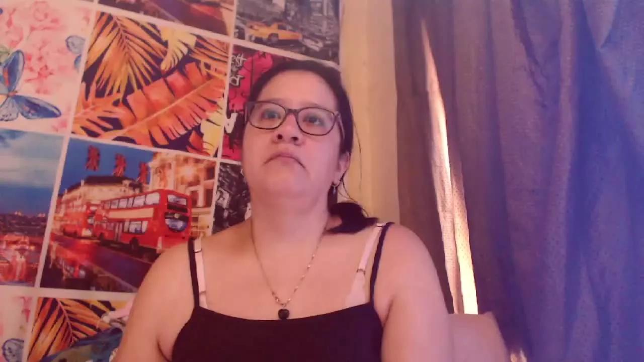 luciana45 on Streamray 
