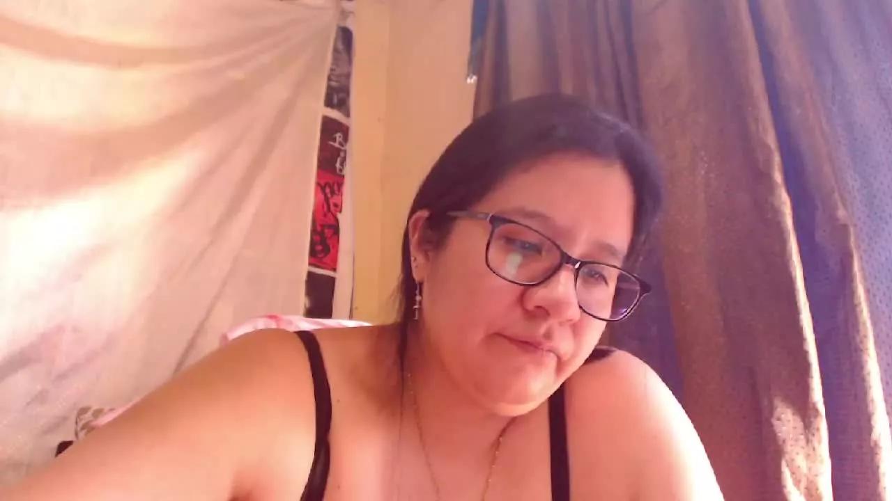 luciana45 on Streamray 