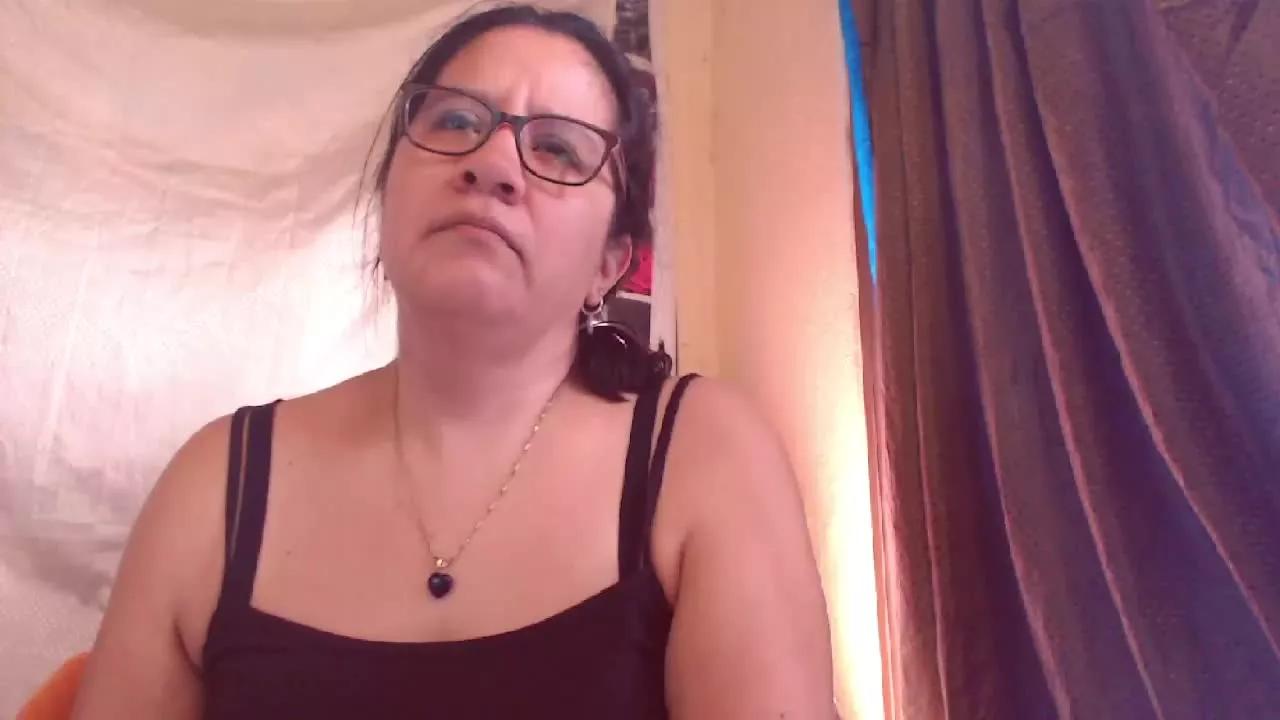 luciana45 on Streamray 