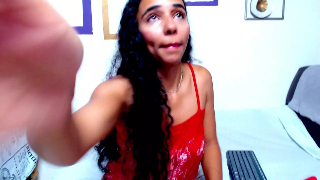 LucyJoness on Streamray 