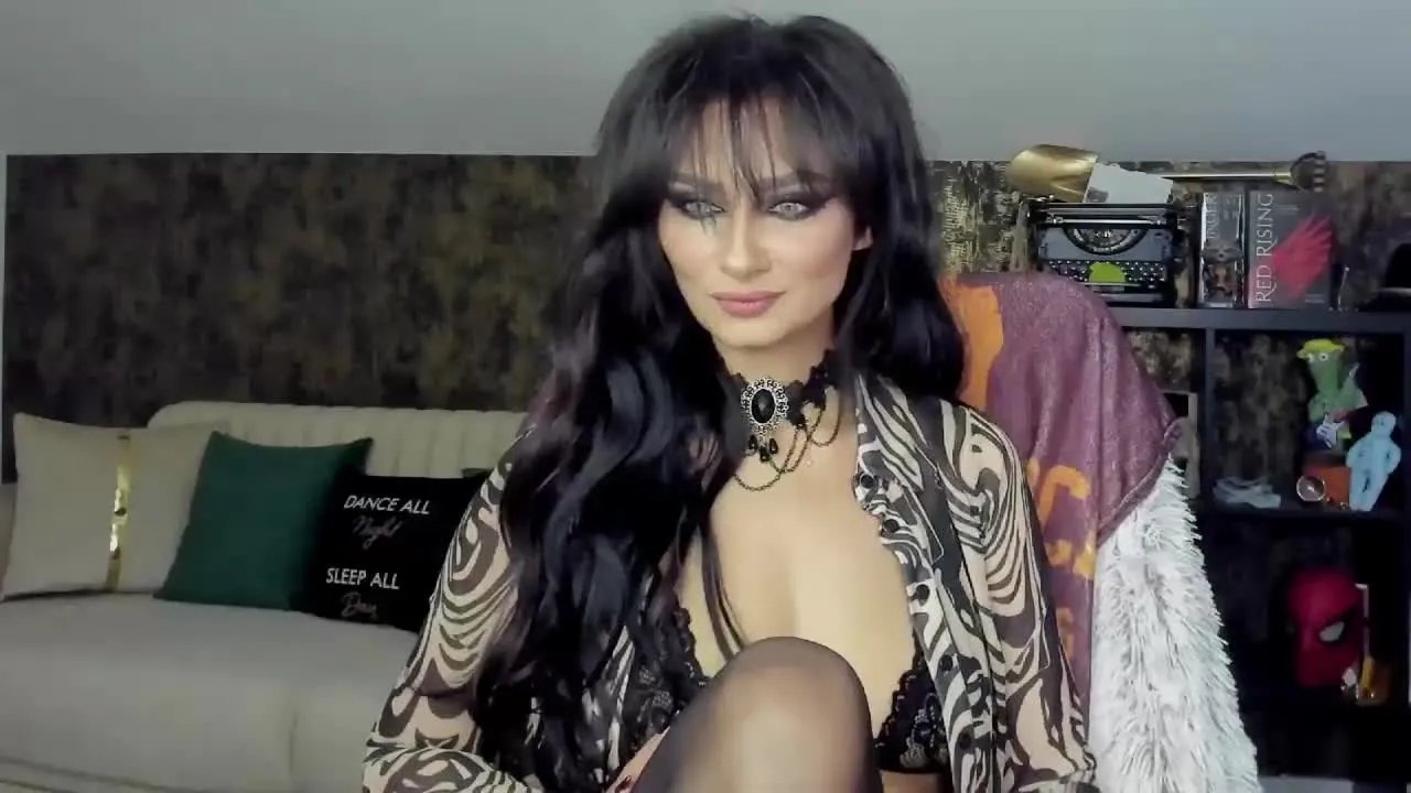 Offline Lyria_Ruh on Streamray