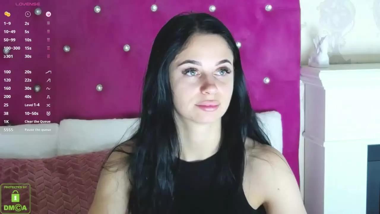 MaddySpearss on Streamray 