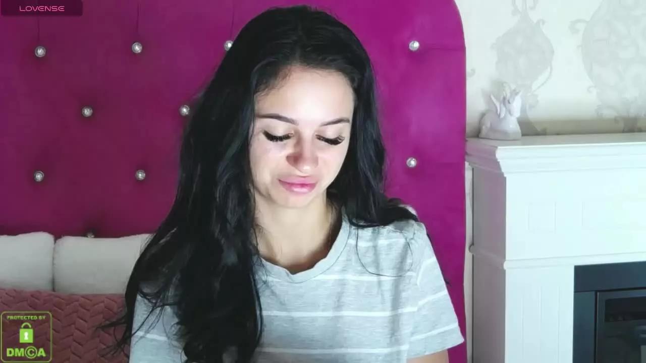 MaddySpearss on Streamray 