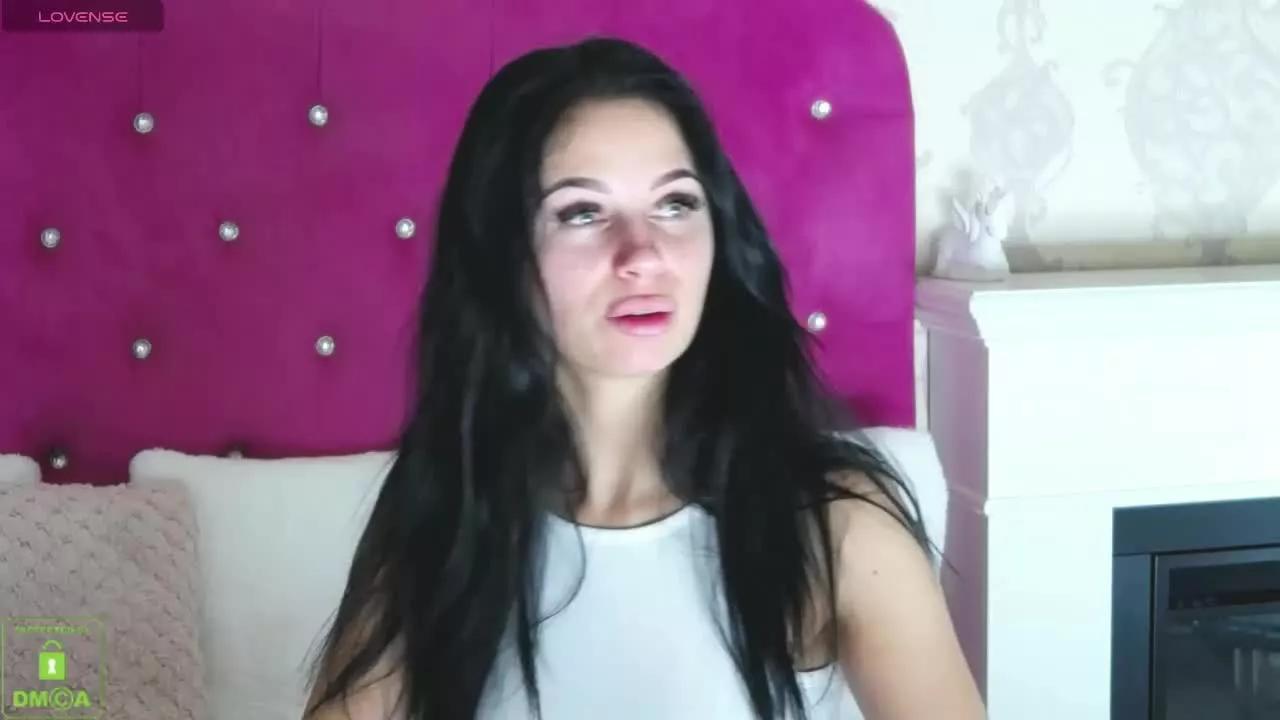 MaddySpearss on Streamray 