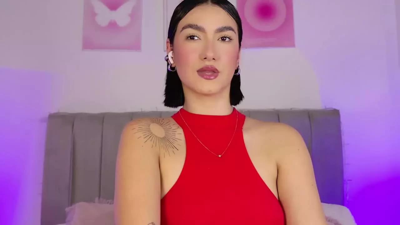ManuelaHall on Streamray 