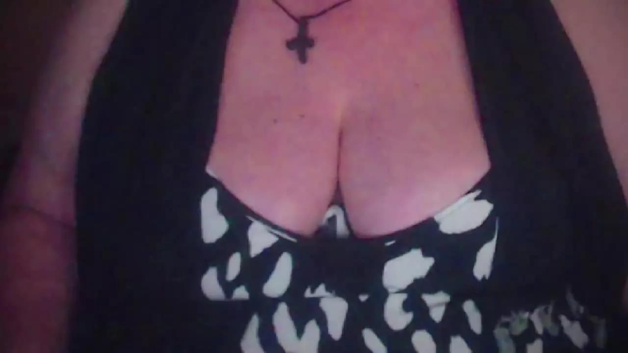 mayalove6969 on Streamray 