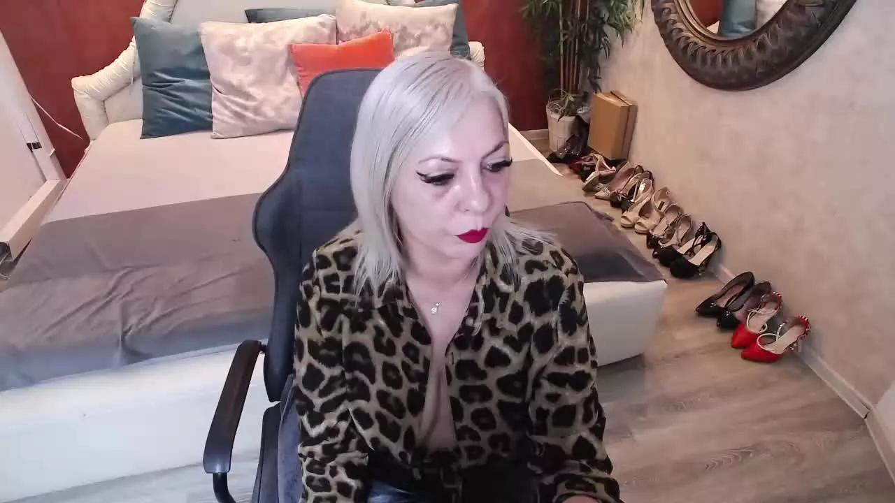MeAmanda on Streamray 