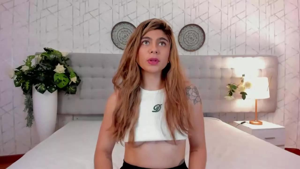 MiaCoopper on Streamray 